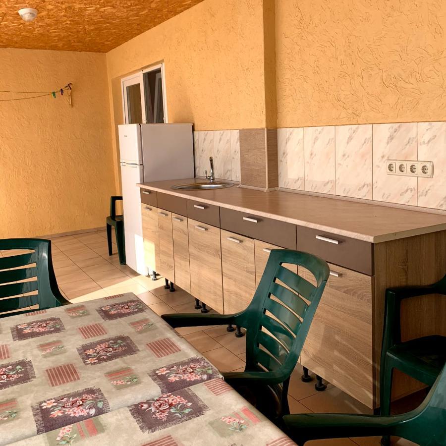 Guest House Santin TTchornomorsk Extérieur photo