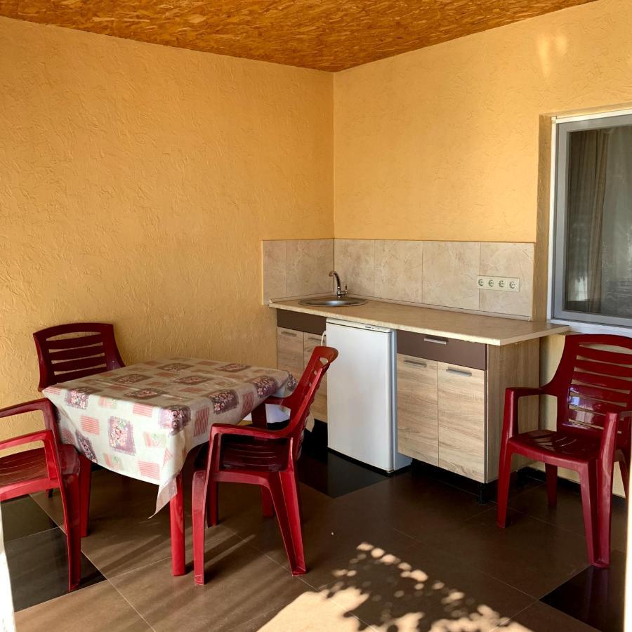 Guest House Santin TTchornomorsk Extérieur photo
